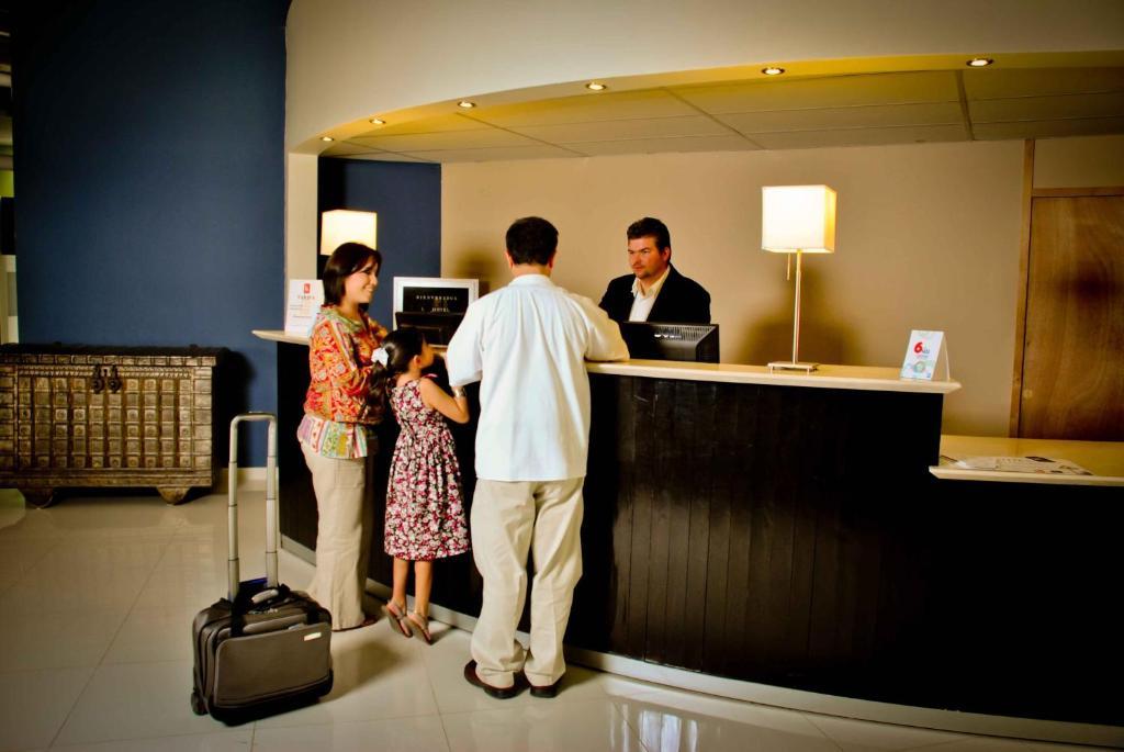 L Hotel Mexicali Extérieur photo