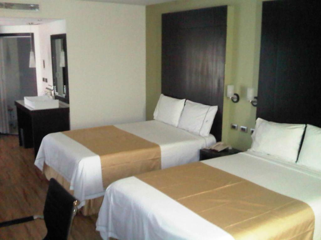 L Hotel Mexicali Extérieur photo